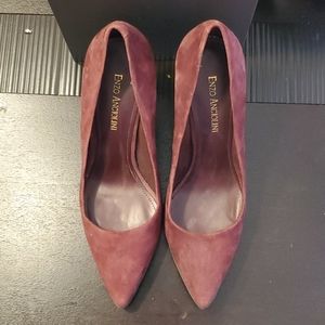 Enzo Angiolini Suede pumps